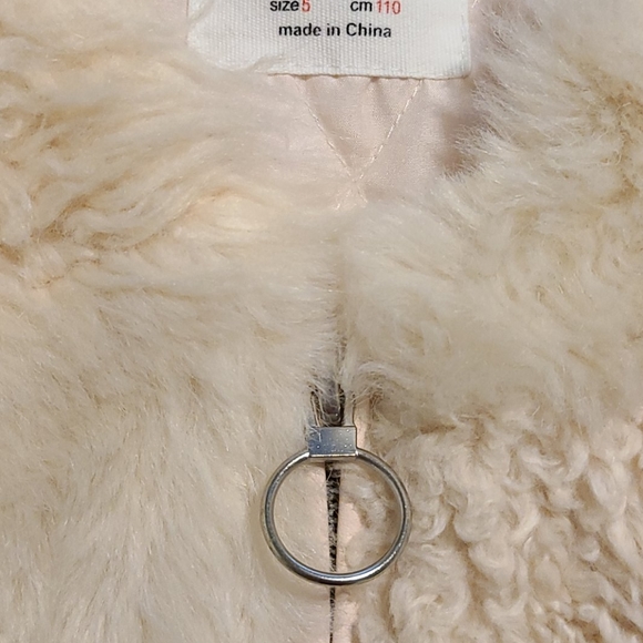 Zara girls vest - Picture 3 of 3